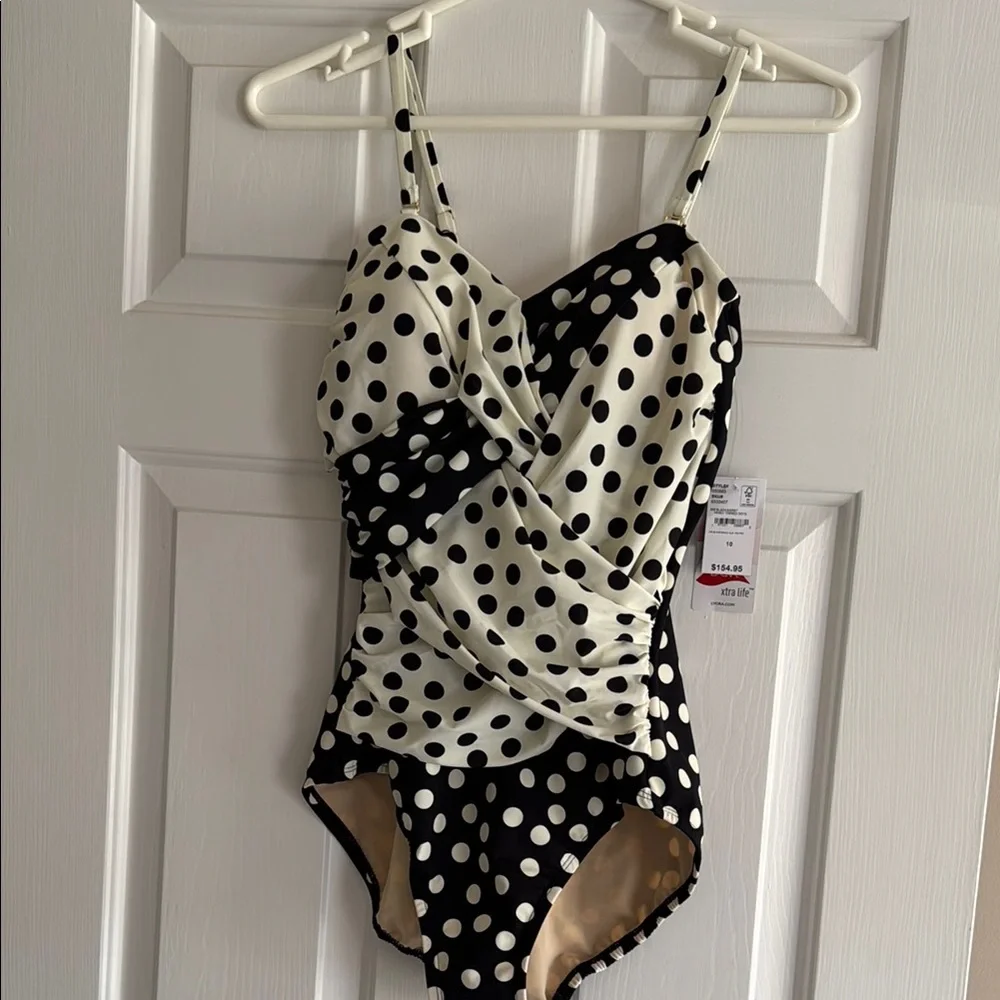 LANDS’ END LYCRA Women's Slender Suit Wrap Bandeau One Piece Swimsuit - Picture 3 of 14